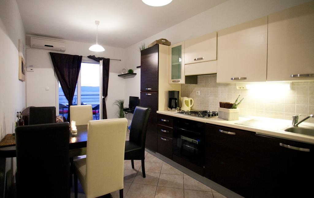 Apartments Mediterranea With Heated Pool ピサック エクステリア 写真